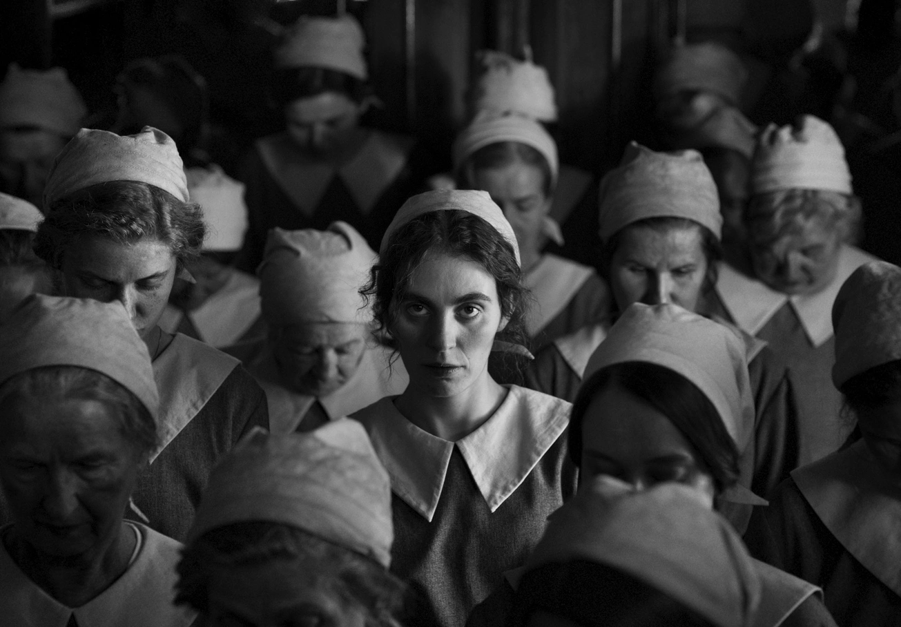 La jeune femme à l’aiguille